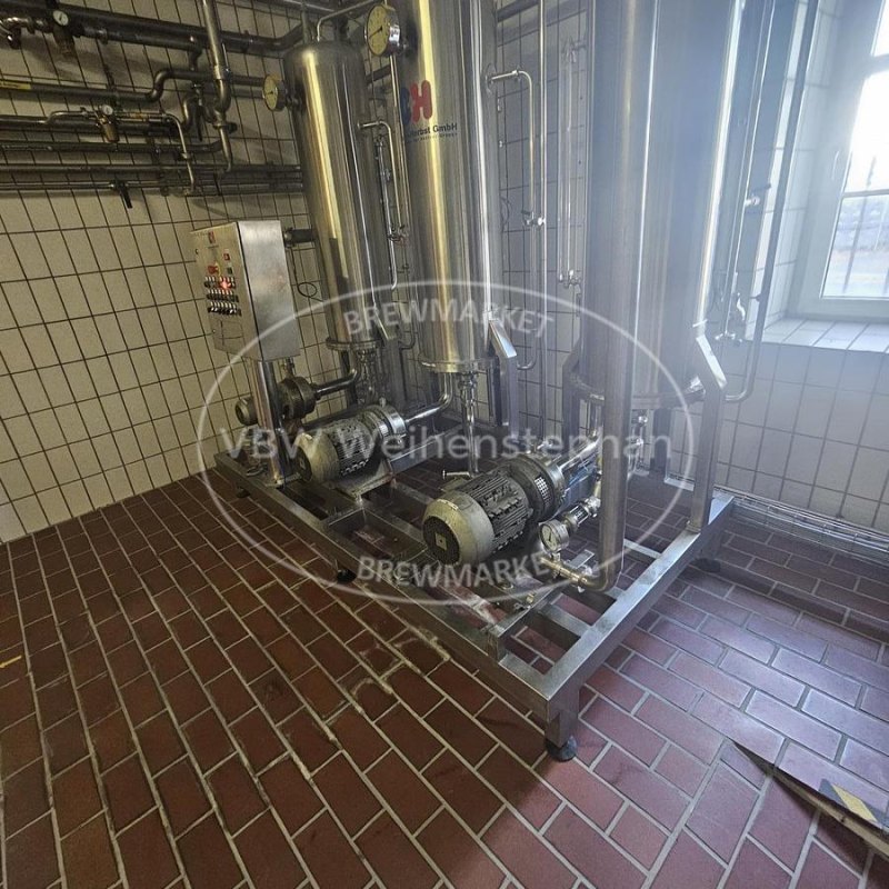 Water deaeration plant
