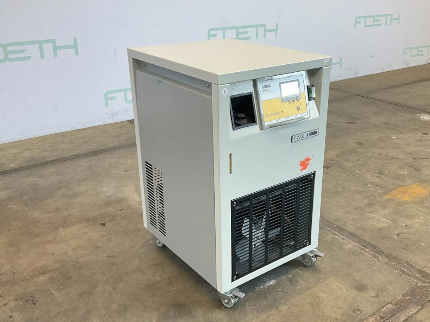 Lauda integral T2200W chiller - Temperature control unit - 4