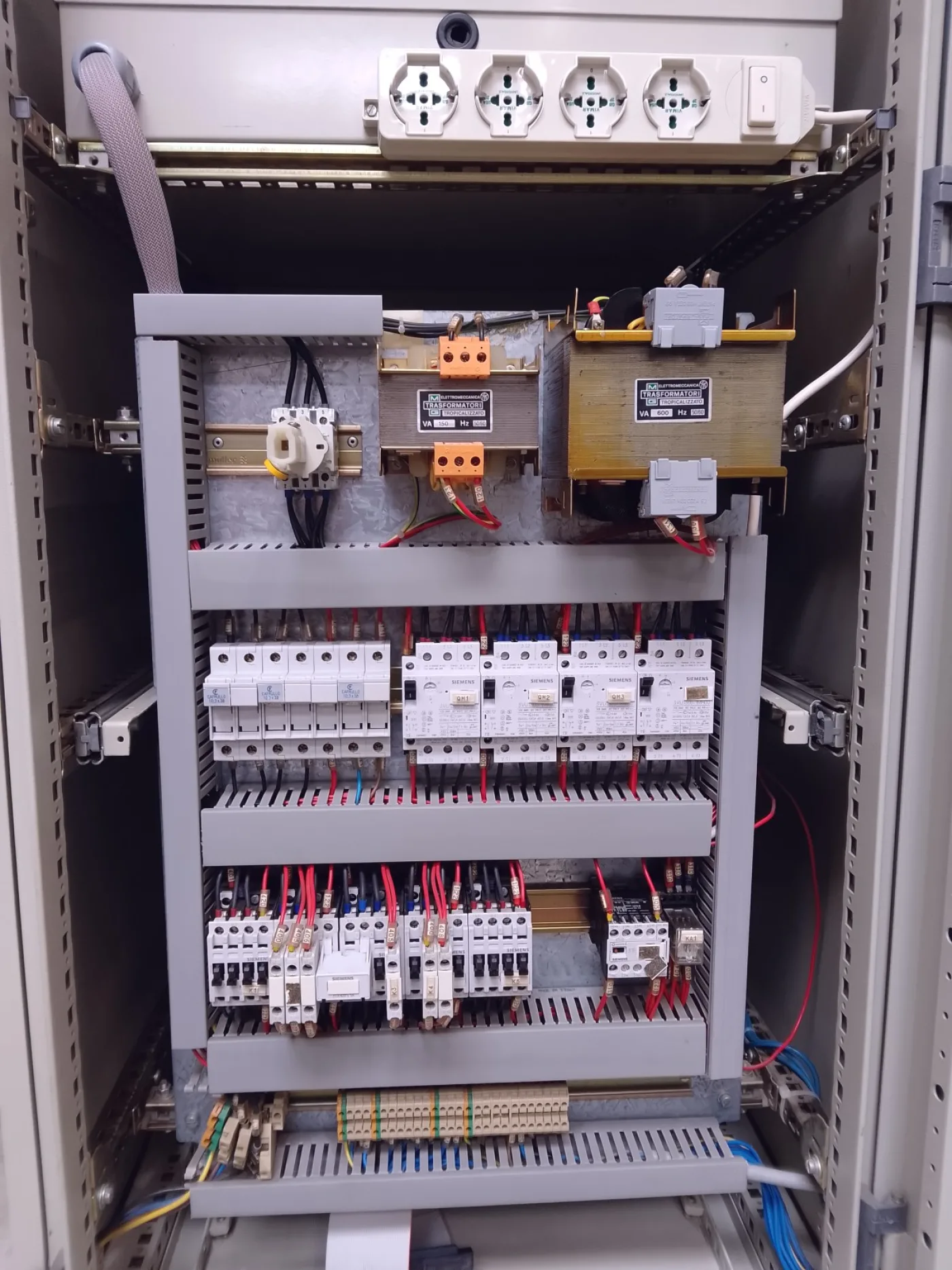 COMPRIMITRICE ROTATIVA – RONCHI – MOD. AM13/8S - 2