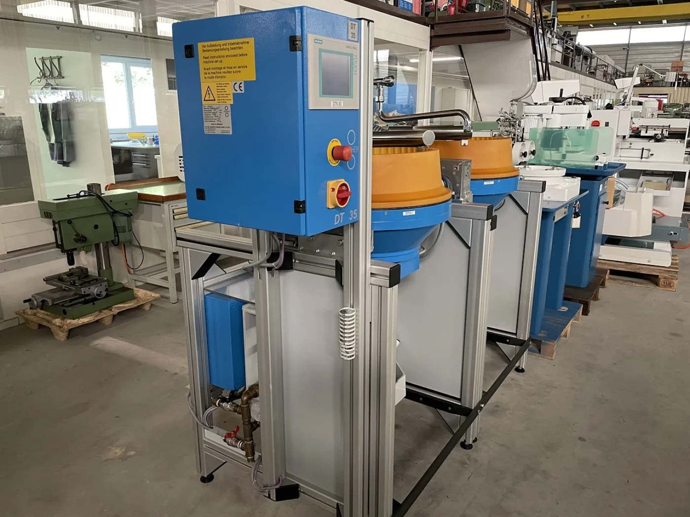 MACHINE A POLIR PAR CENTRIFUGATION “DREHER” TYPE DT35/N - 6