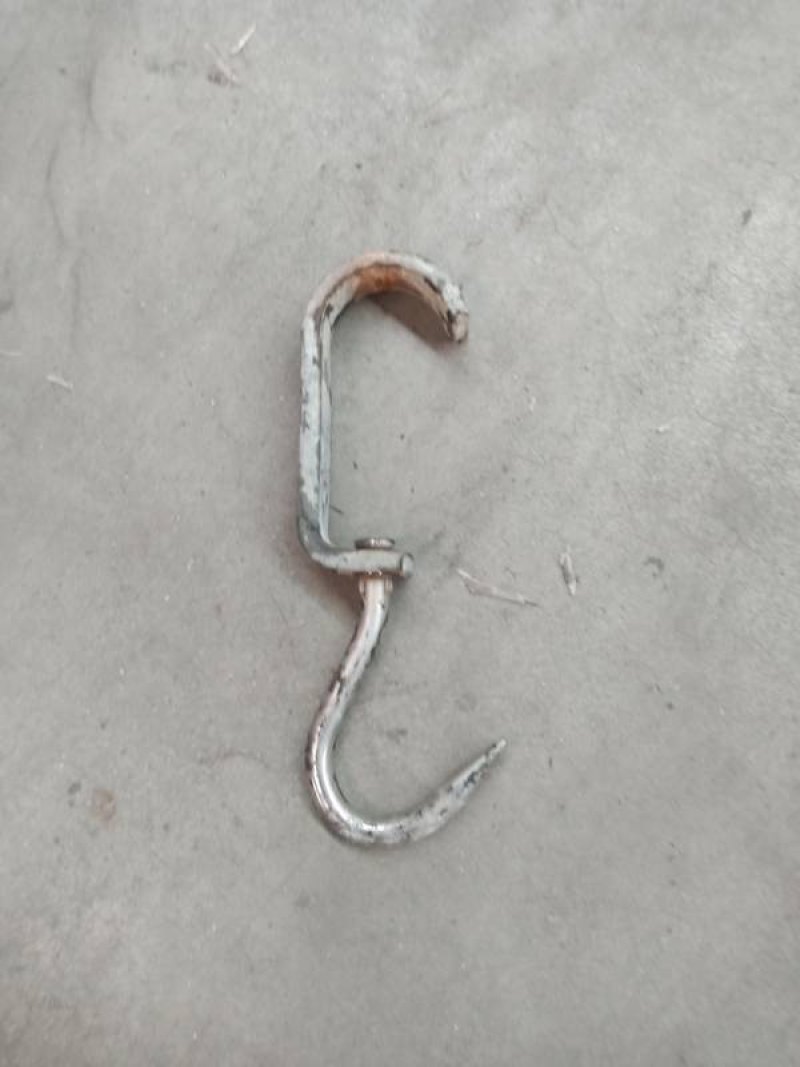 Euro sliding hook