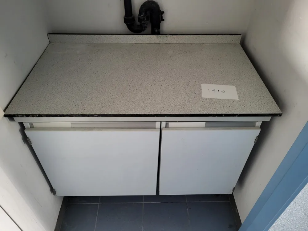 1920 – Used S+B Laboratory wall table (110 cm)