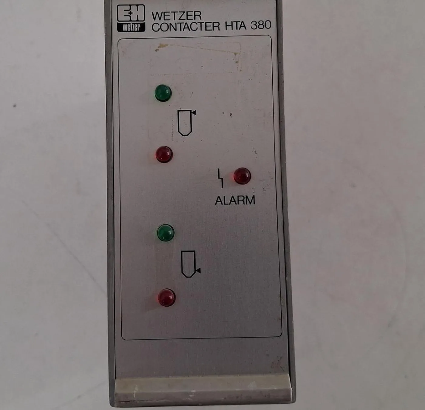 Endress+Hauser HTA 380 Contact Transmitter - 3