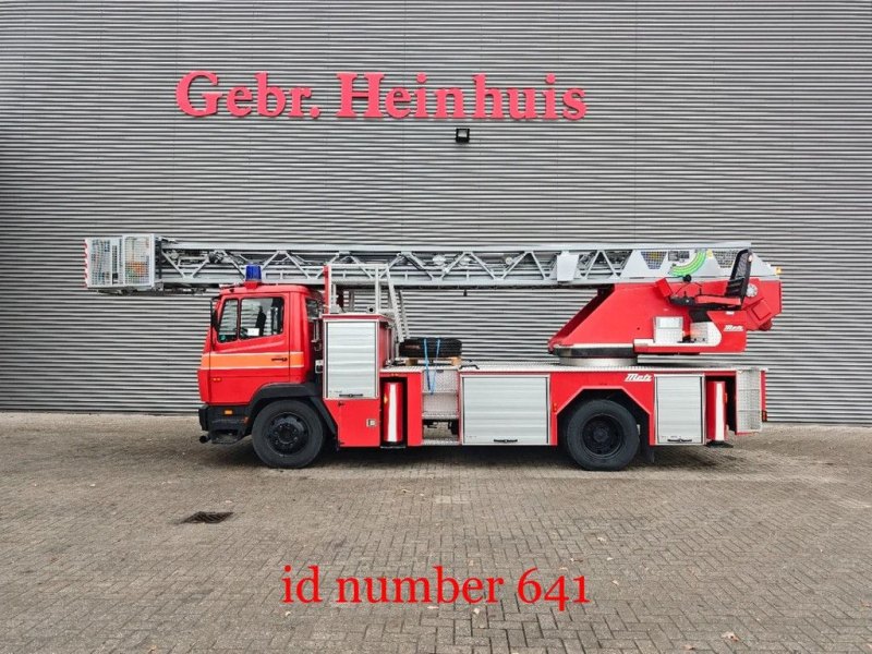 Mercedes-Benz 1524 4x2 Metz DLK 23-12 Drehleiter