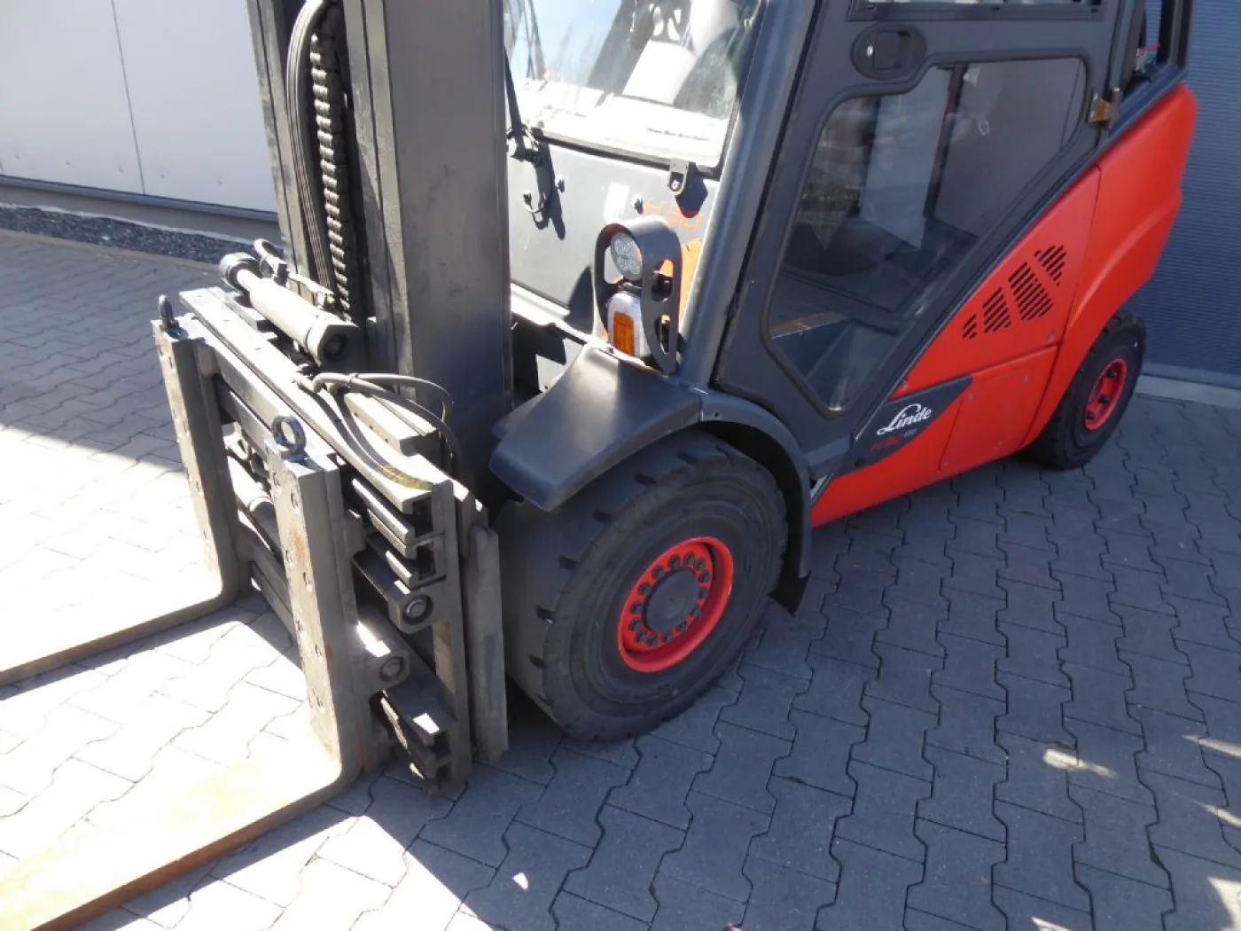 Linde H30T-02 - 2