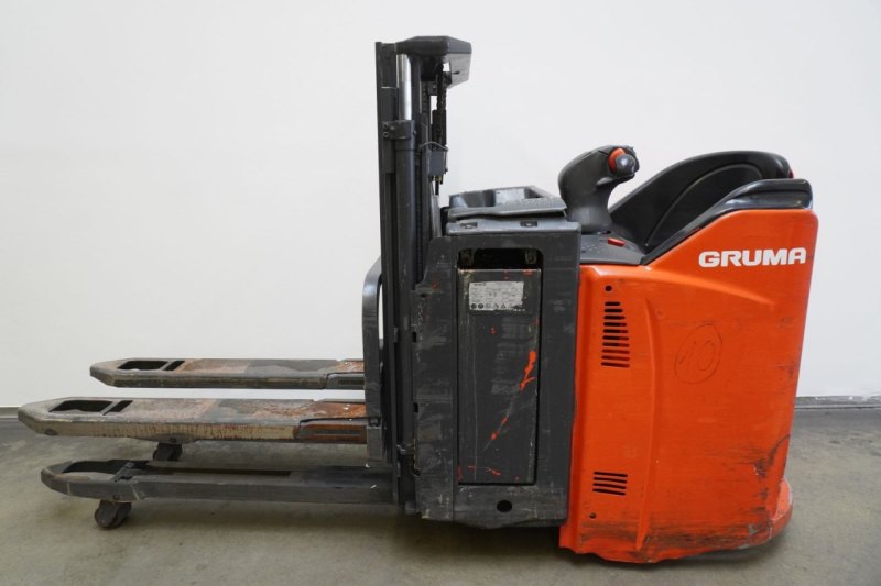 Hochhubwagen Linde D 12 HP SP 133 (2013)