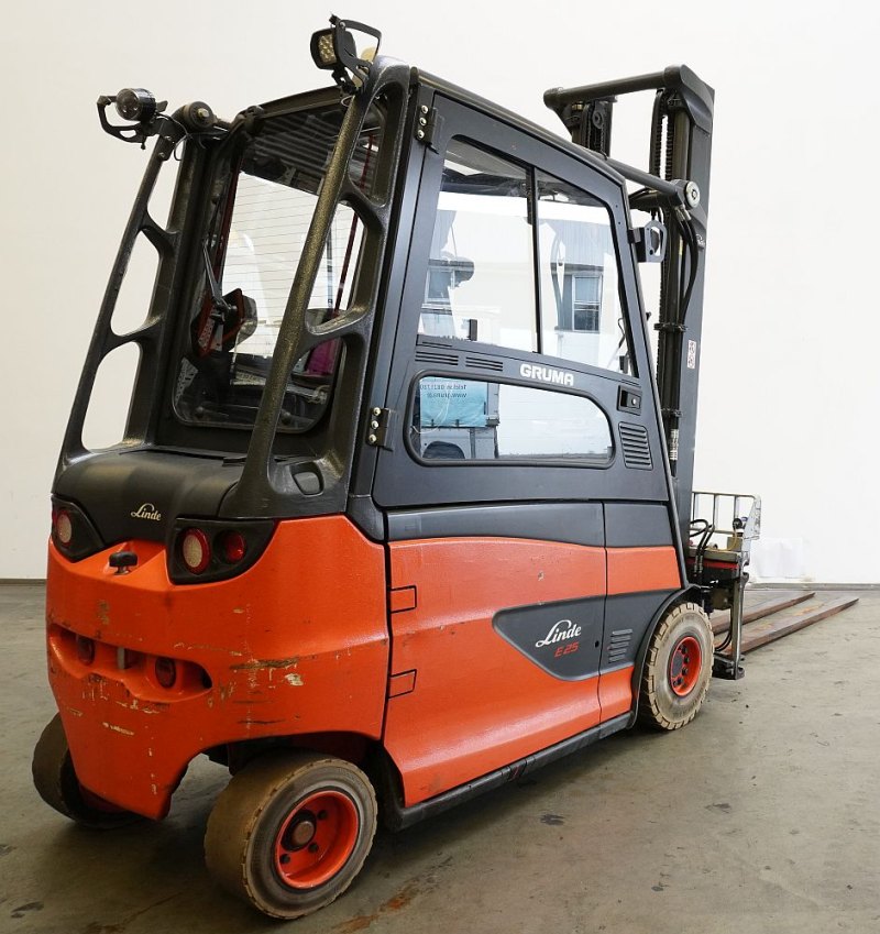 Frontstapler Linde E 25/600 HL 387 (2016)
