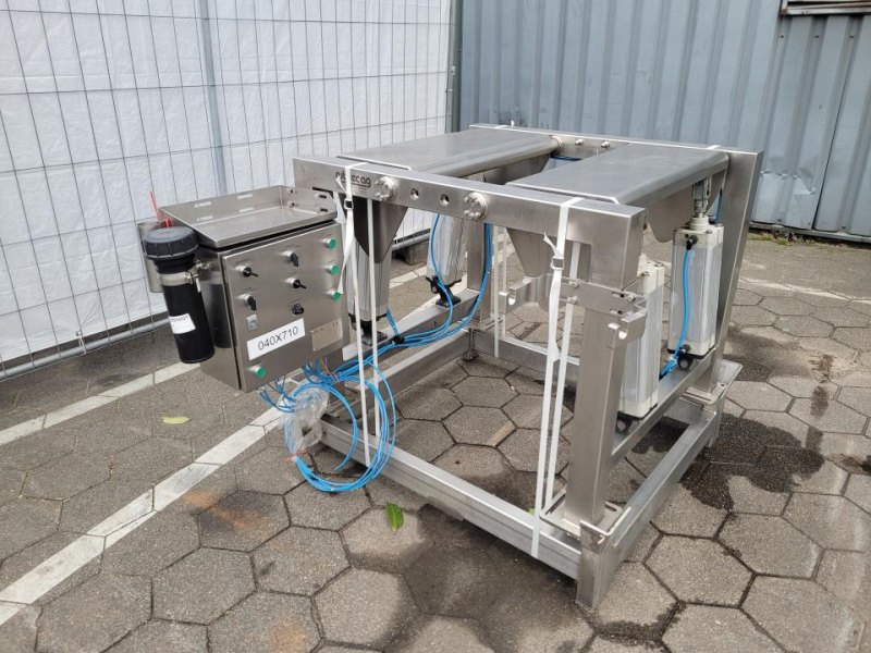 2014 Rubitec AG Powder containment docking station