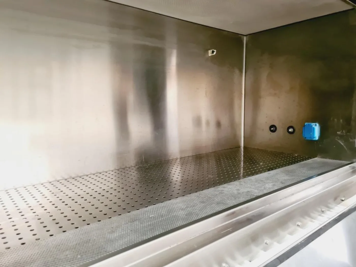 CAPPA A FLUSSO LAMINARE VERTICALE – FASTER – MOD. BHA72M - 5