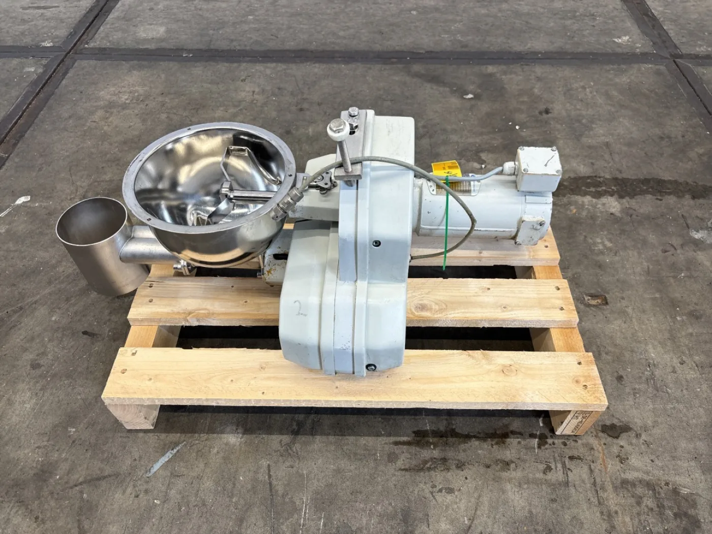 K Tron Soder K2M-T35 - Metering screw - 3