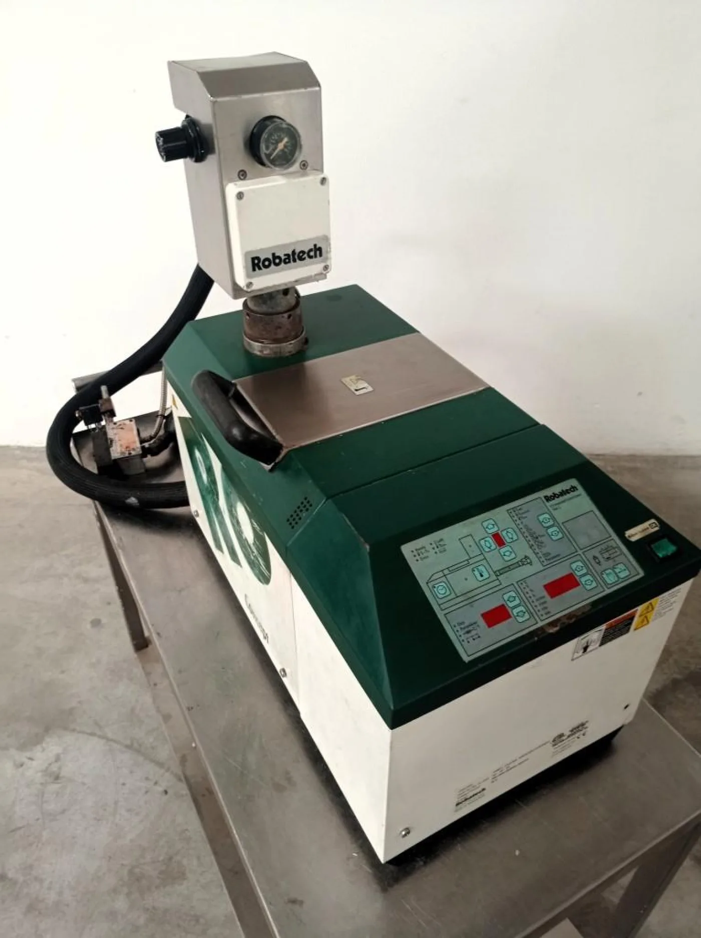 INCOLLATORE FUSORE – ROBATECH – MOD. CONCEPT 4/4 - 8