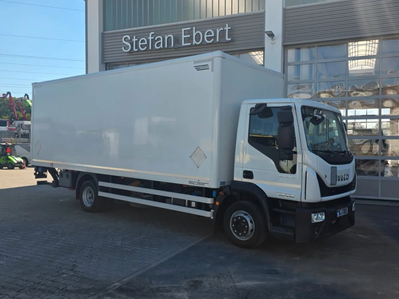 Iveco Eurocargo ML120E25 LBW Palfinger 1.500kg Air Conditioning - 4
