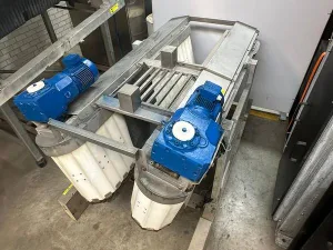 Restrainer with weighing function