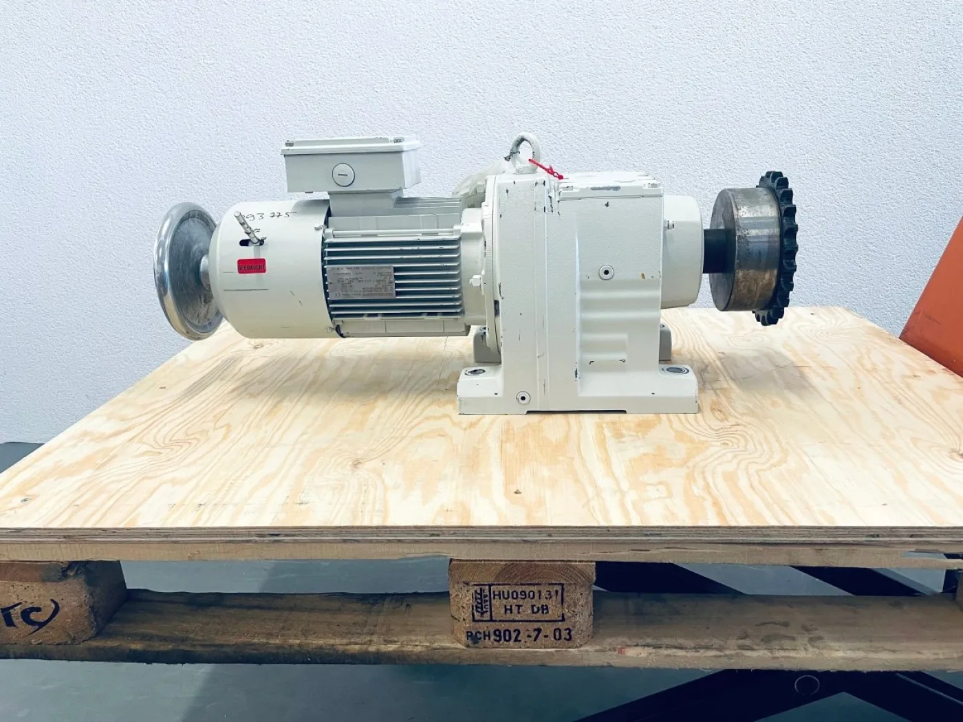 SEW-EURODRIVE Elektromotor R87DT100L4BMG/HR/TF/AS - 2