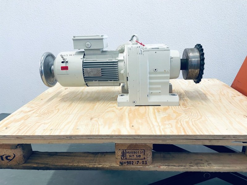SEW-EURODRIVE Elektromotor R87DT100L4BMG/HR/TF/AS
