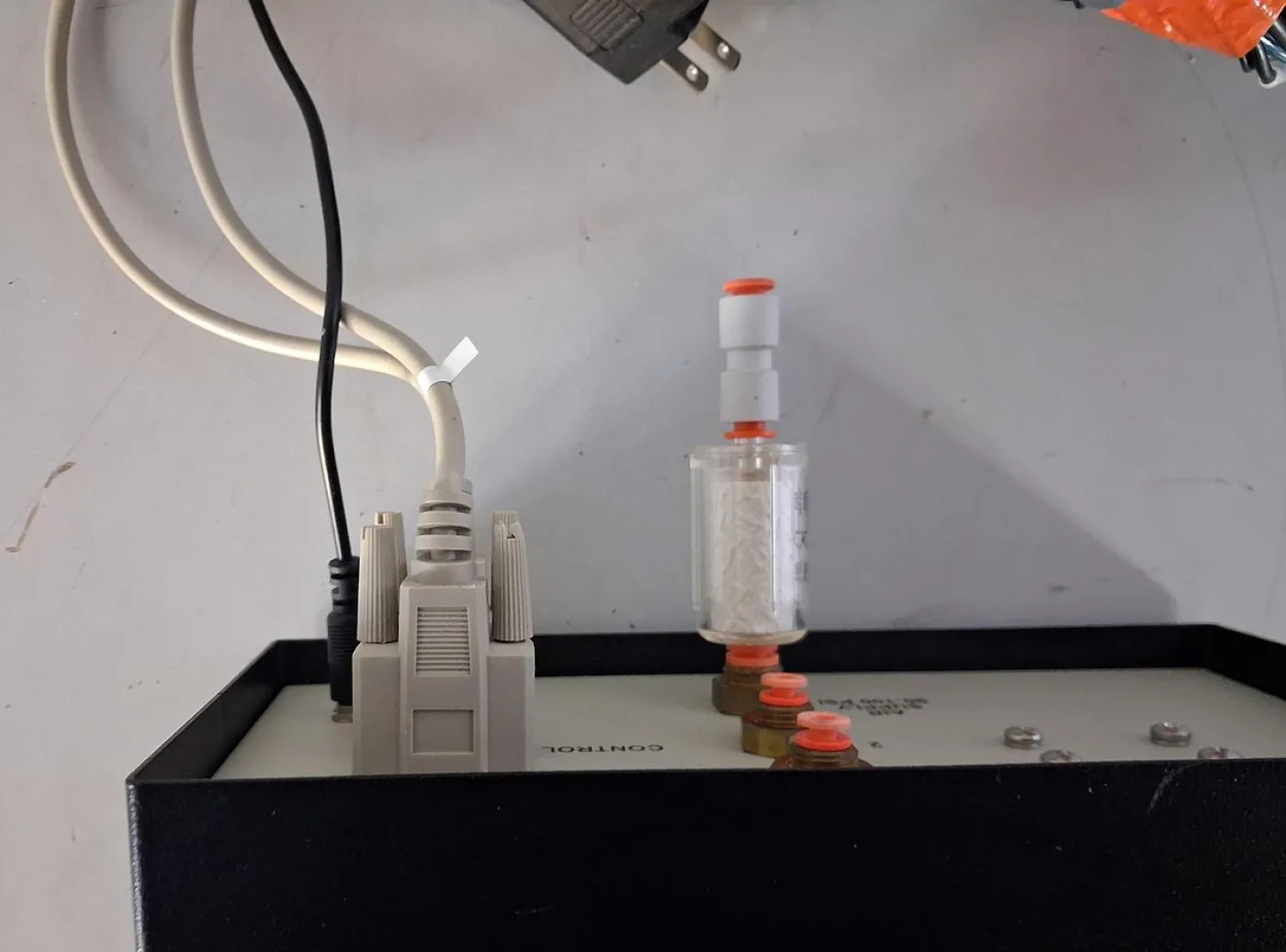 InovaSystems Inc Mighty Runt IOC hochpräzise Steuer- und Versorgungseinheit - 3