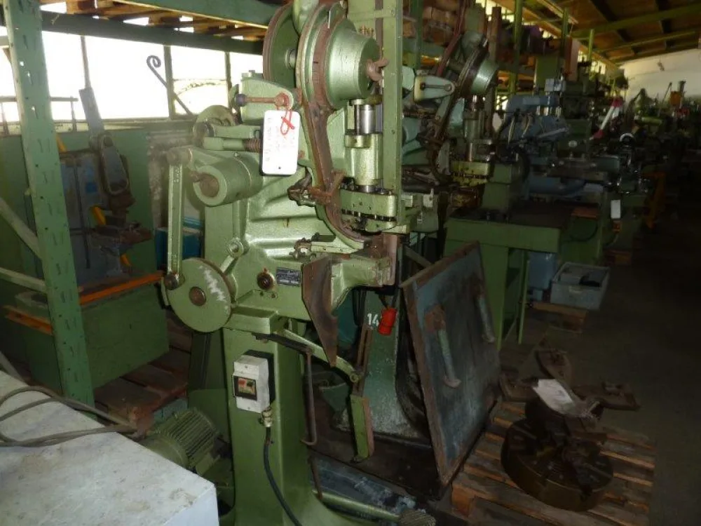 105 VDS HANG 1980