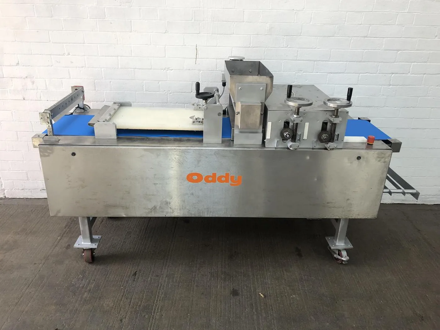 Oddy 2 Pocket Long Bed Pinner with New Belts Fitted - 1