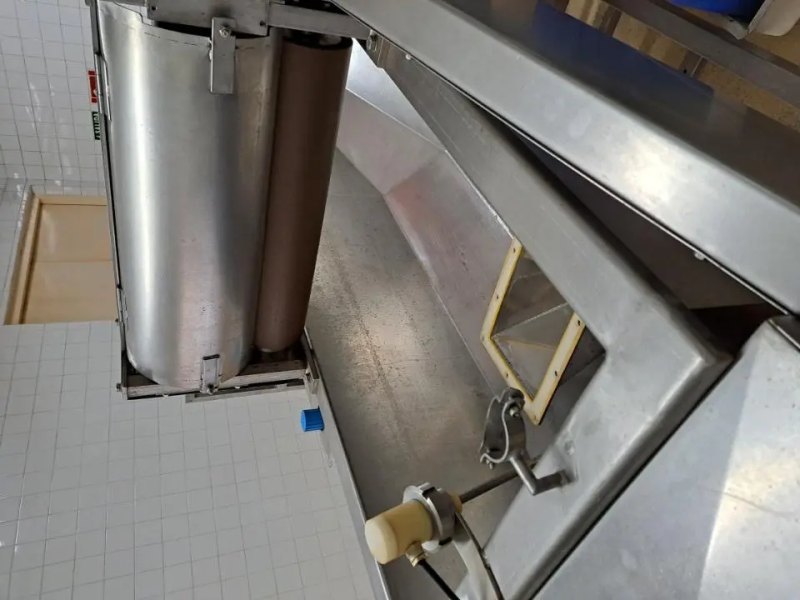 STAINLESS STEEL DRUM DUMPER