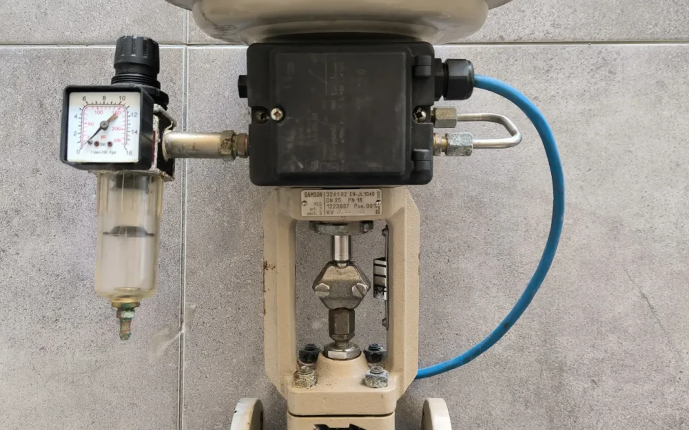 PROPORTIONAL CONTROL VALVE SAMSON DN25 PN16 CAST IRON WITH PNEUMATIC ACTUATOR 324102
