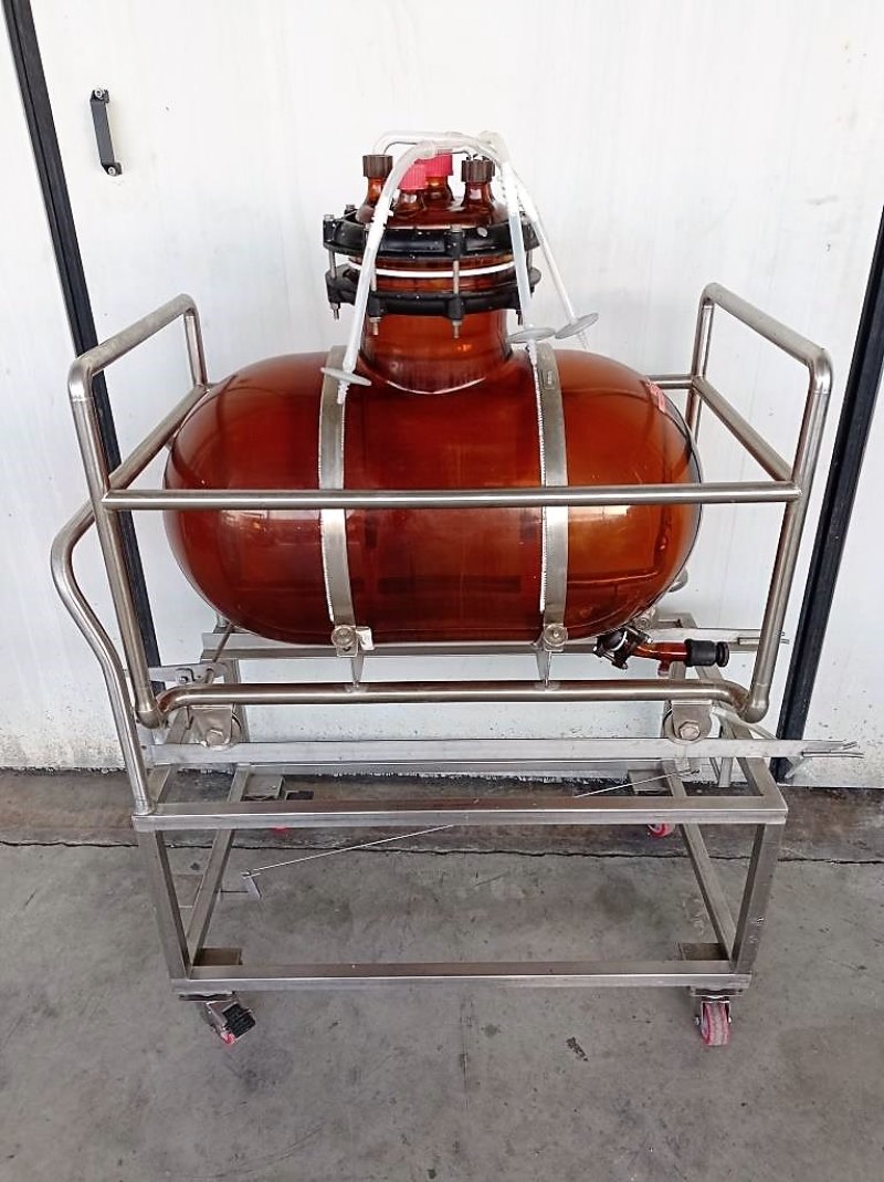 SERBATOIO IN VETRO CARRELLATO – MOD. 100 LT