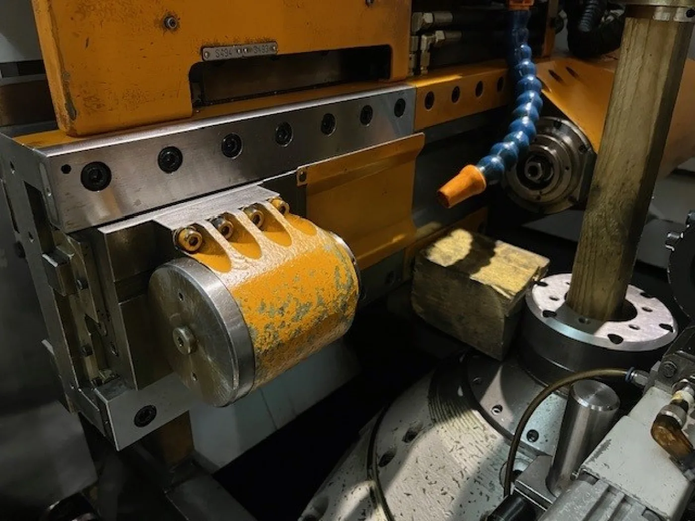 CNC Gear Hobbing Machine – LIEBHERR LC150 - 3
