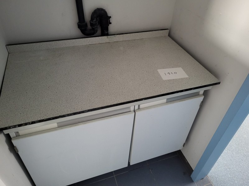 1920 – Used S+B Laboratory wall table (110 cm)
