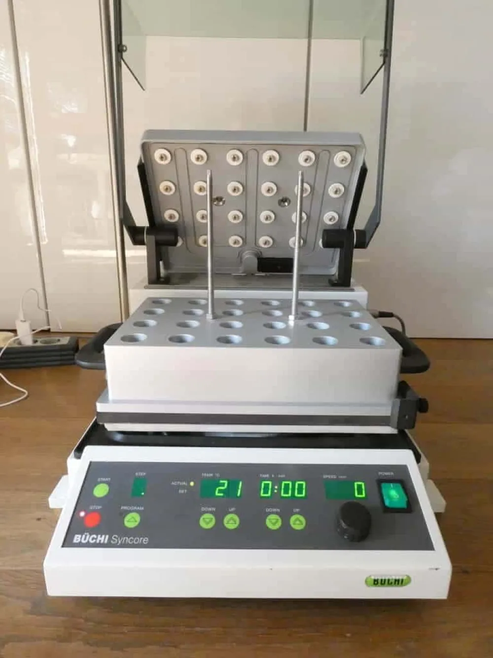 Büchi Q-101 Syncore Polyvap