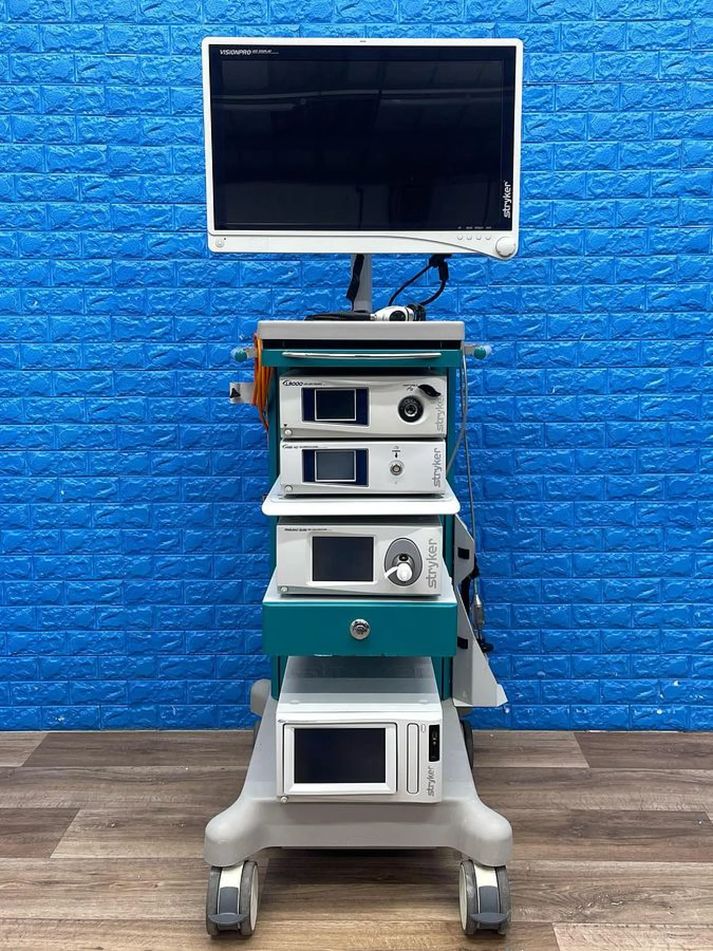 Stryker 1488 Tower Lcd Monitor YOM: 2017 - 1