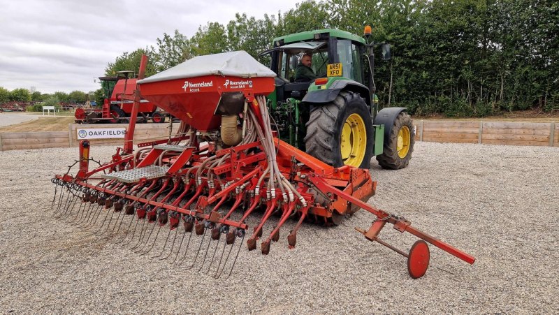 Kuhn HR4003D 4m Power Harrow Combination Drill