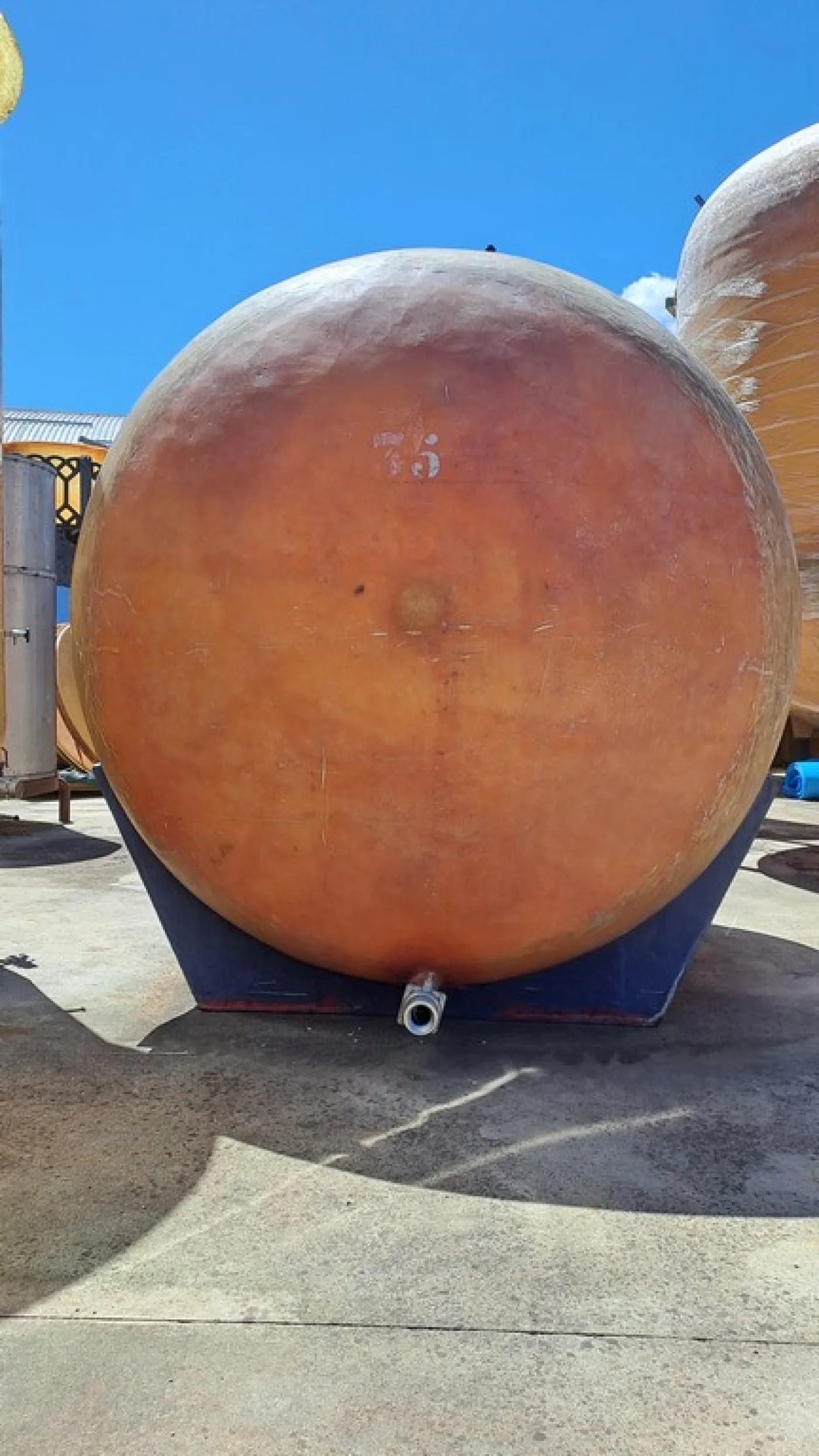 HORIZONTAL FIBERGLASS TANK STORAGE MODEL, CAPACITY 50 HL ABOUT, SECOND HAND EQUIPMENT - 4