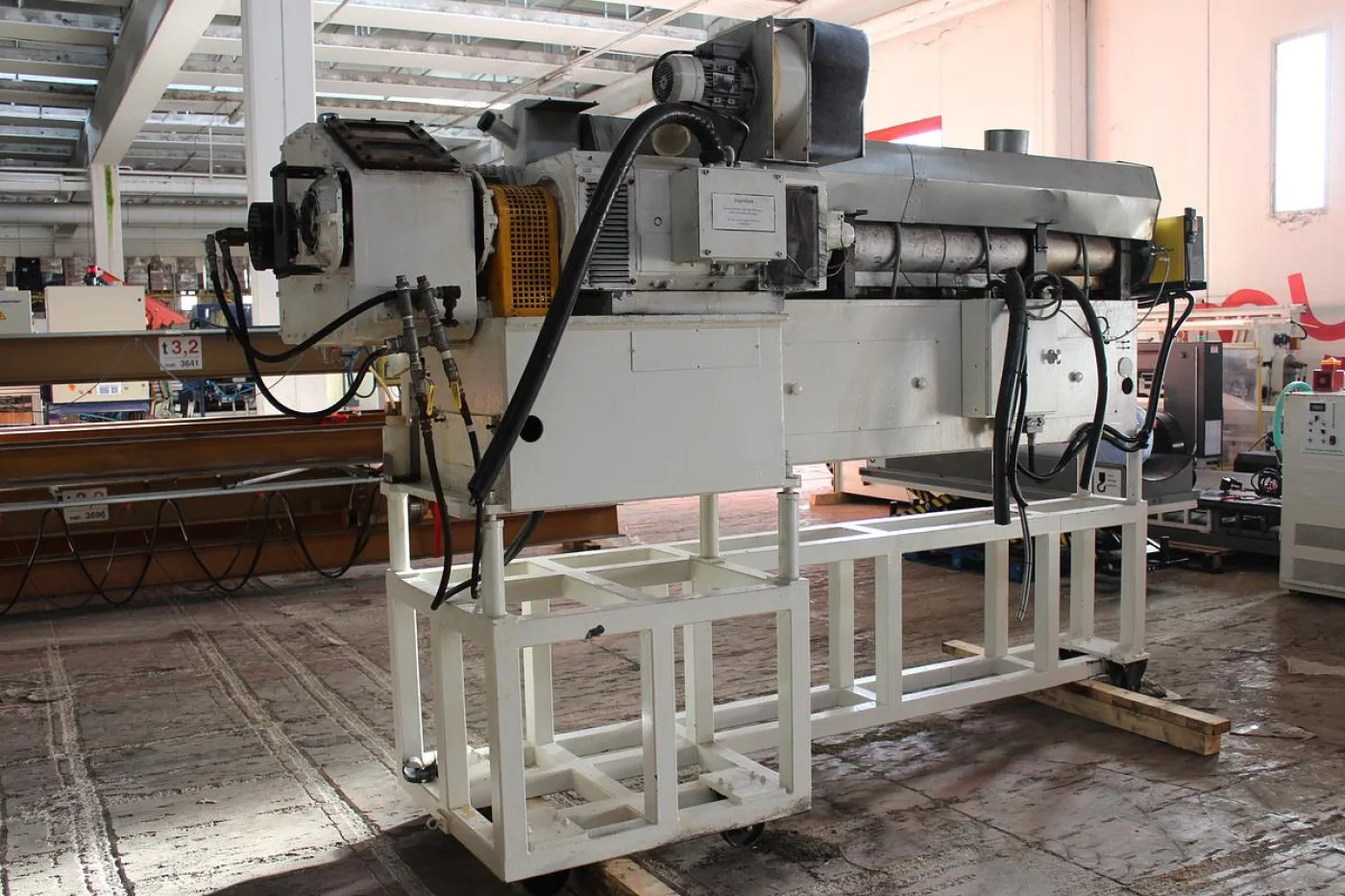 2000 BATTENFELD 90mm; L/D 30; Cambia ES0031 - 1