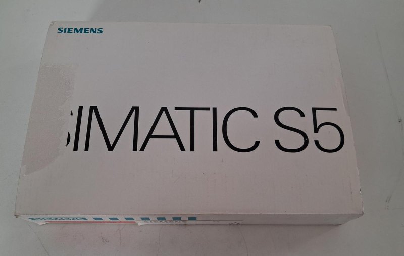 Siemens SIMATIC S5 6ES5 458-7LA11 Digital Output Module