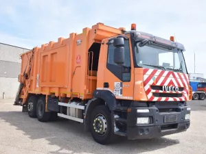 Iveco AD260S 31