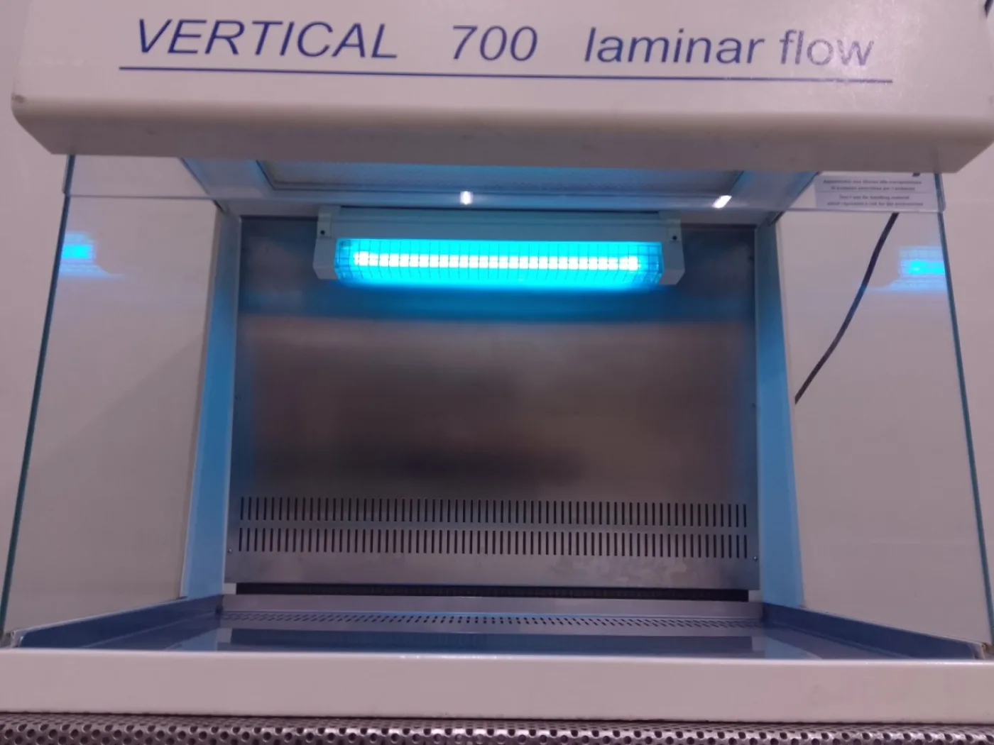 CAPPA A FLUSSO LAMINARE VERTICALE – ASAL – MOD.VERTICAL 700 - 6