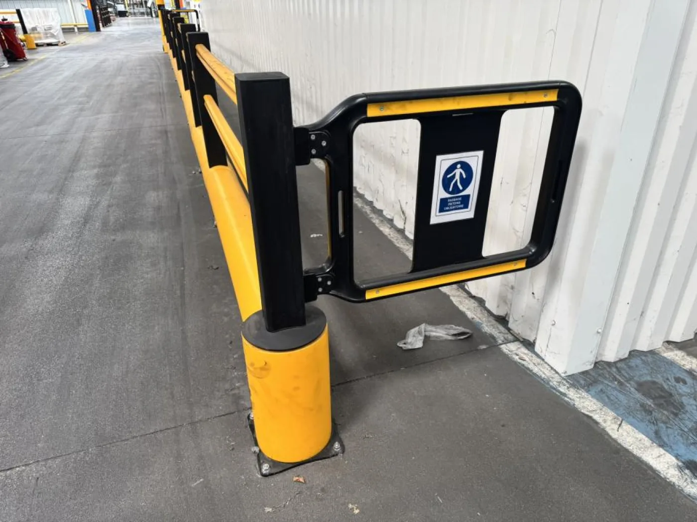 Guard rail barrier - 3
