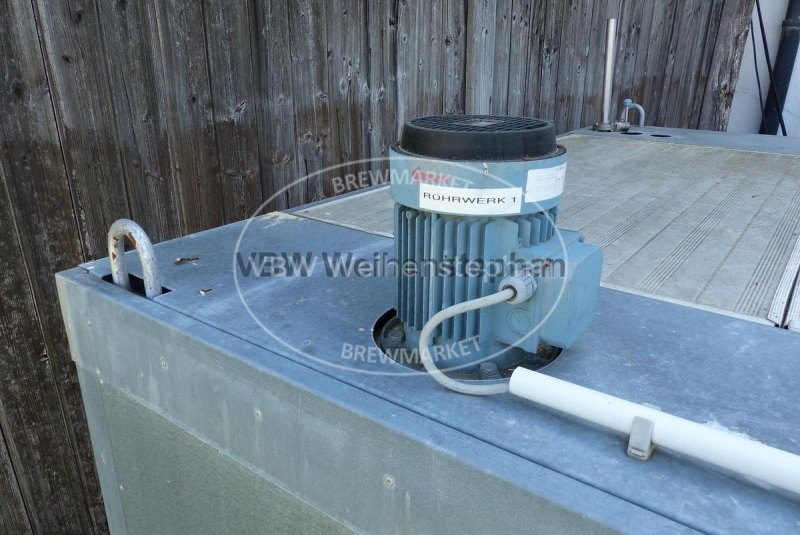 Chilled water tank