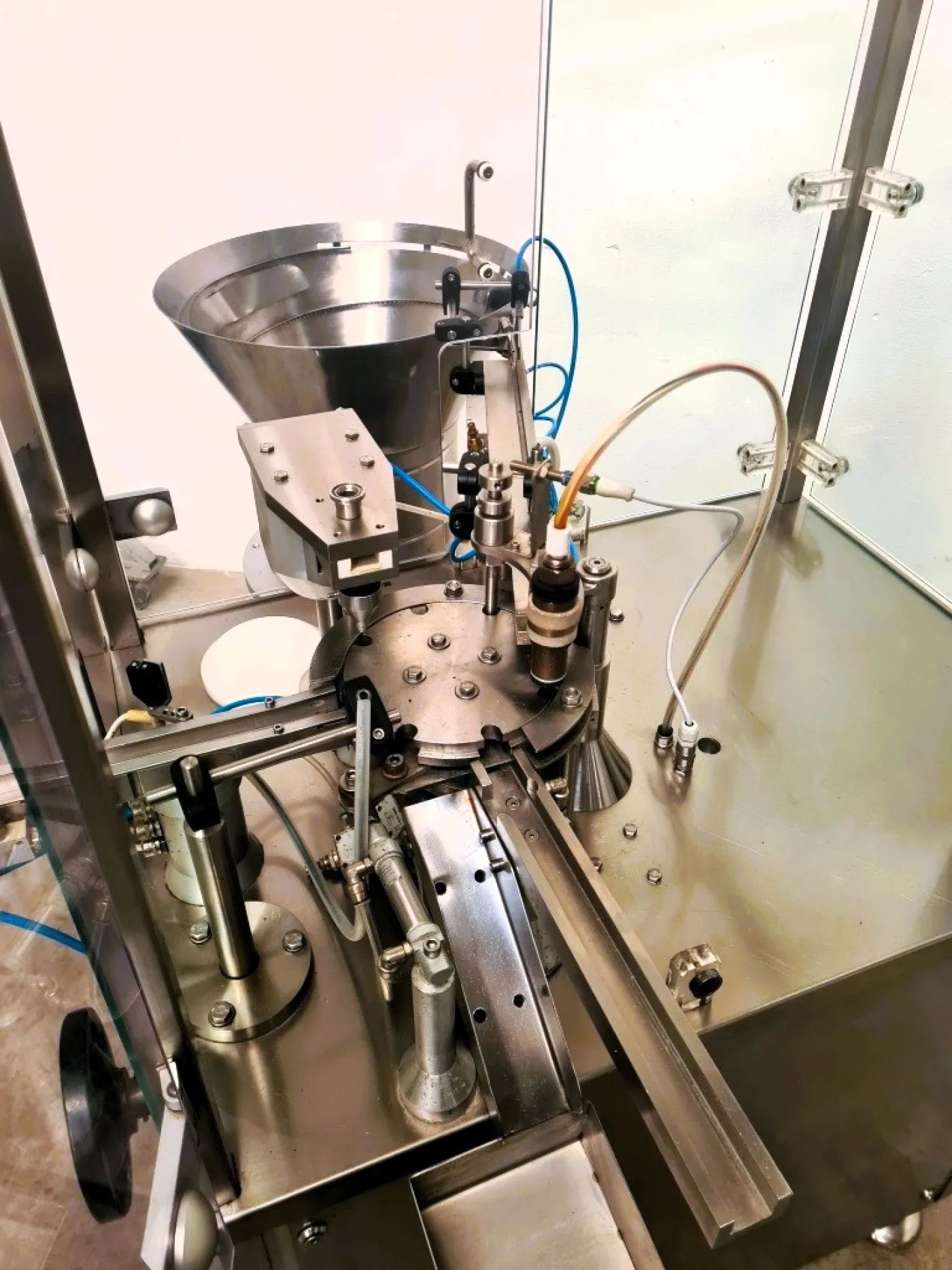MICRODOSATRICE E TAPPATRICE – TECNOMACO – MOD. MC1 NS - 8