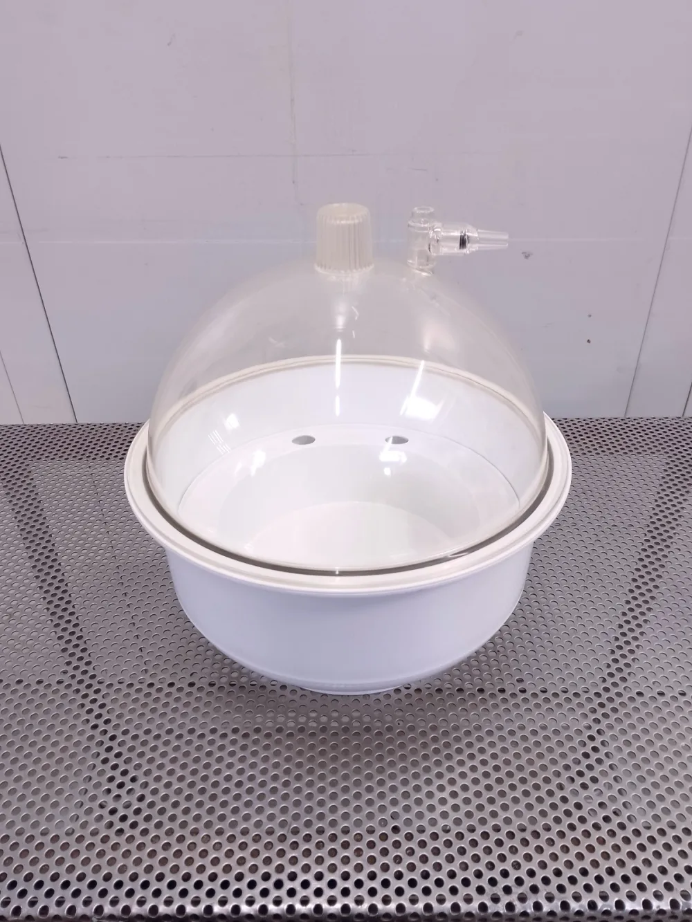 CUPOLA PER TEST DI TENUTA IMBALLI – KARTELL