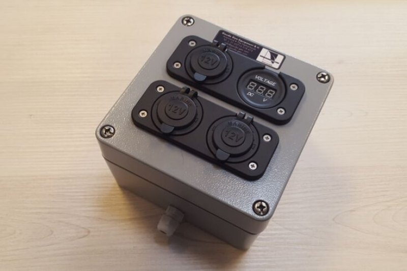 Power Supply Box (12 Vdc)