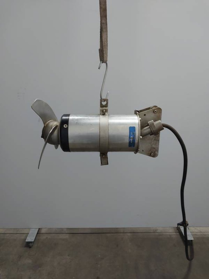 Propeller for mixing