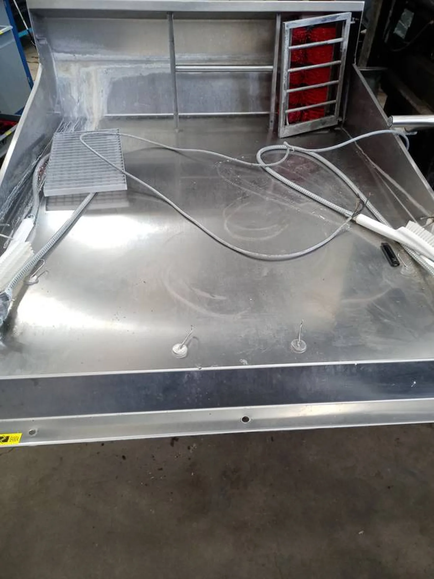 Boots and apron washing unit - 2