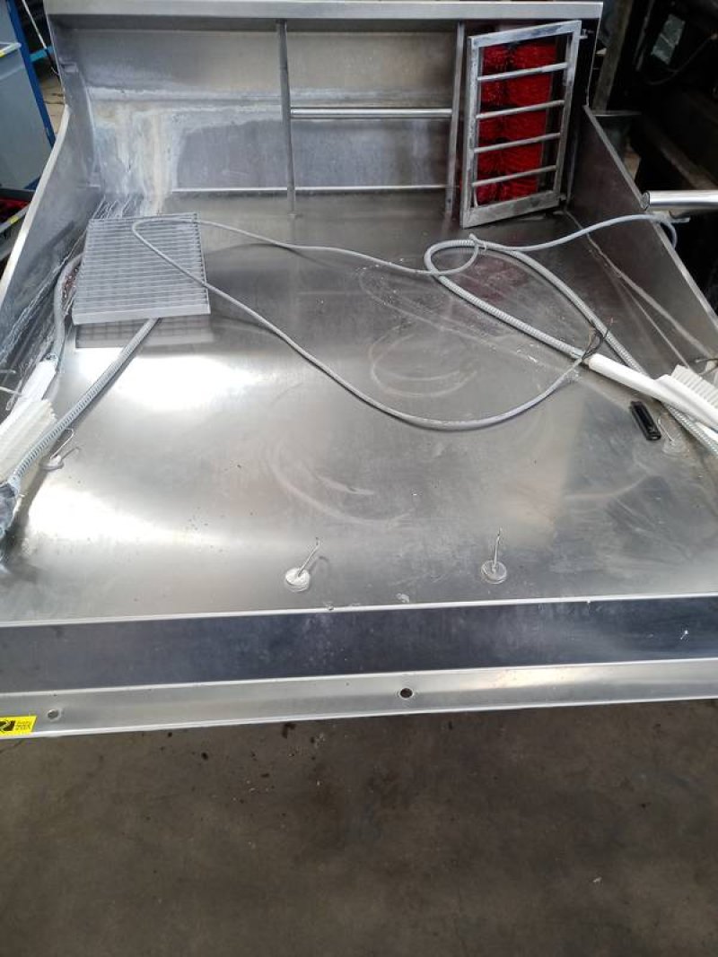 Boots and apron washing unit