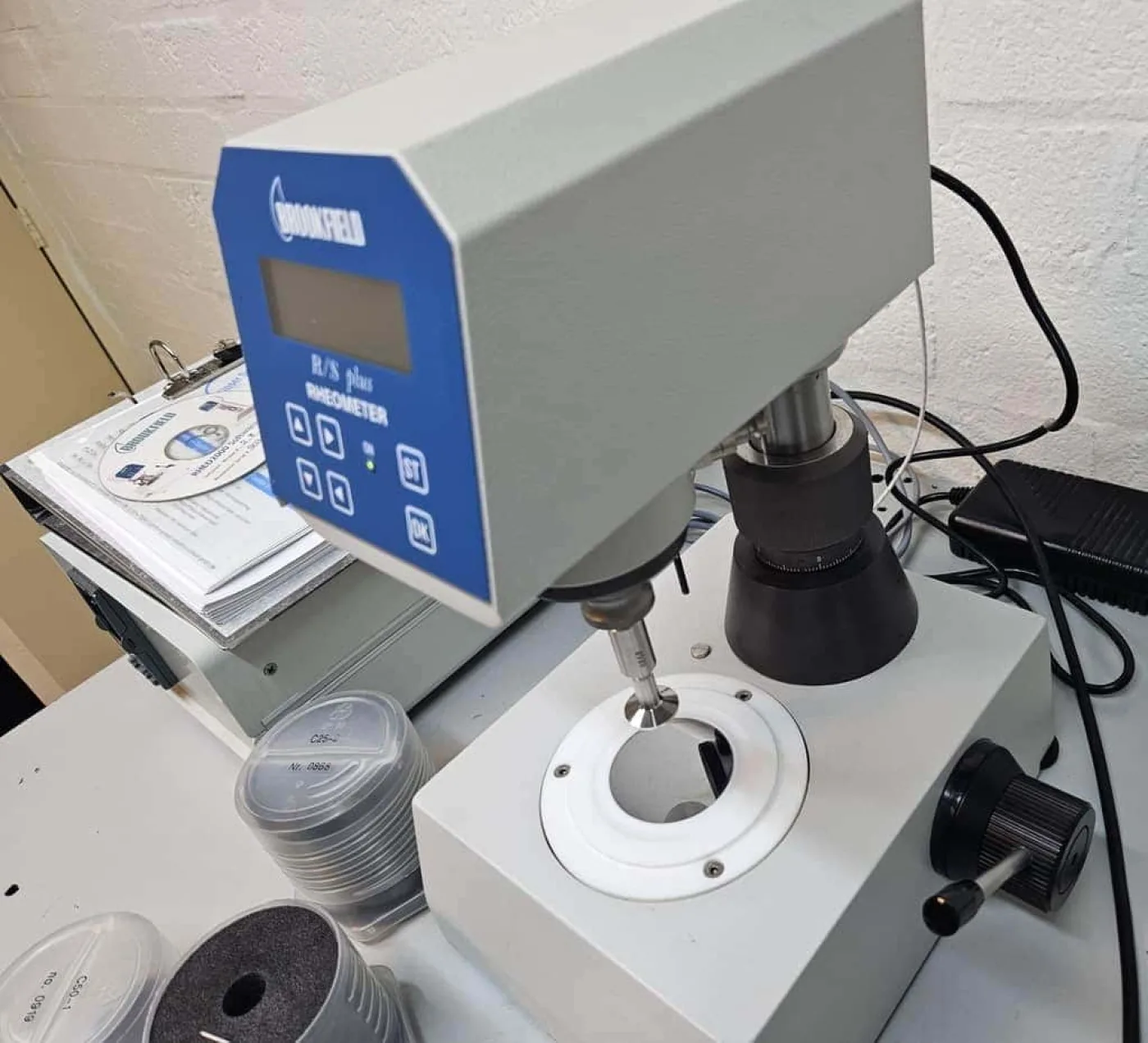 Brookfield r/s Rlus Rheometer cone plate - 1
