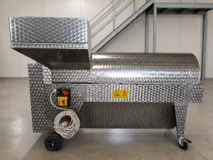 DESTEMMER CRUSHER ENOVENETA WITH INTERNAL RUBBER ROLLERS, SECOND-HAND MACHINE