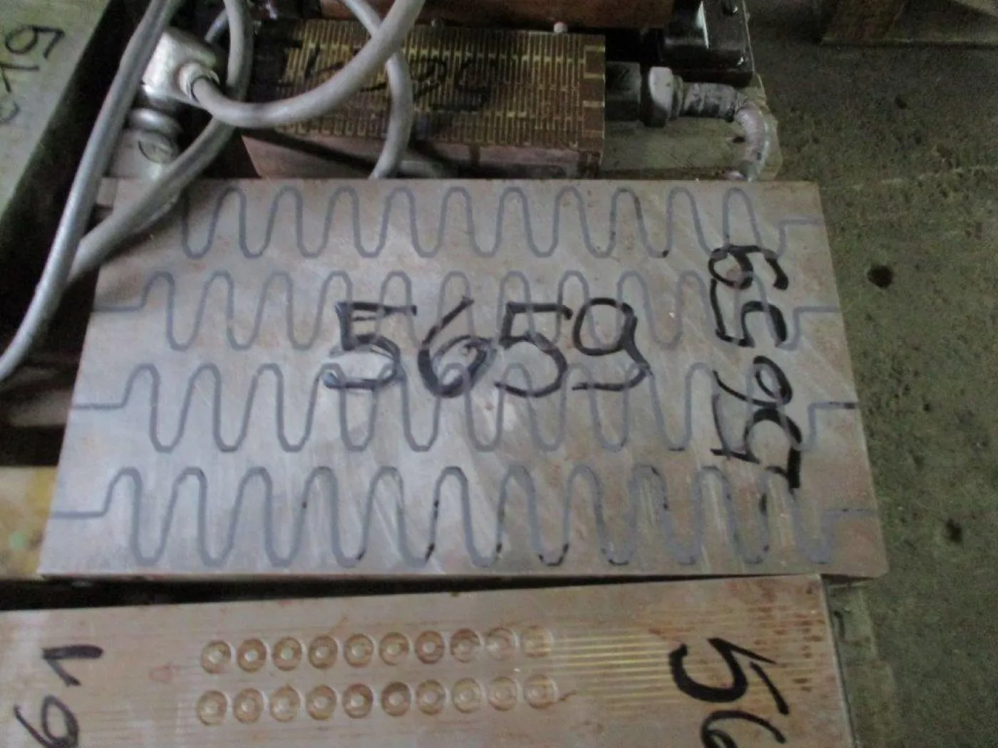 450 x 250 x 90 mm UNBEKANNT - 1