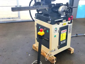 Halbautomatische Kreissäge für Stahl SFC 350-VX