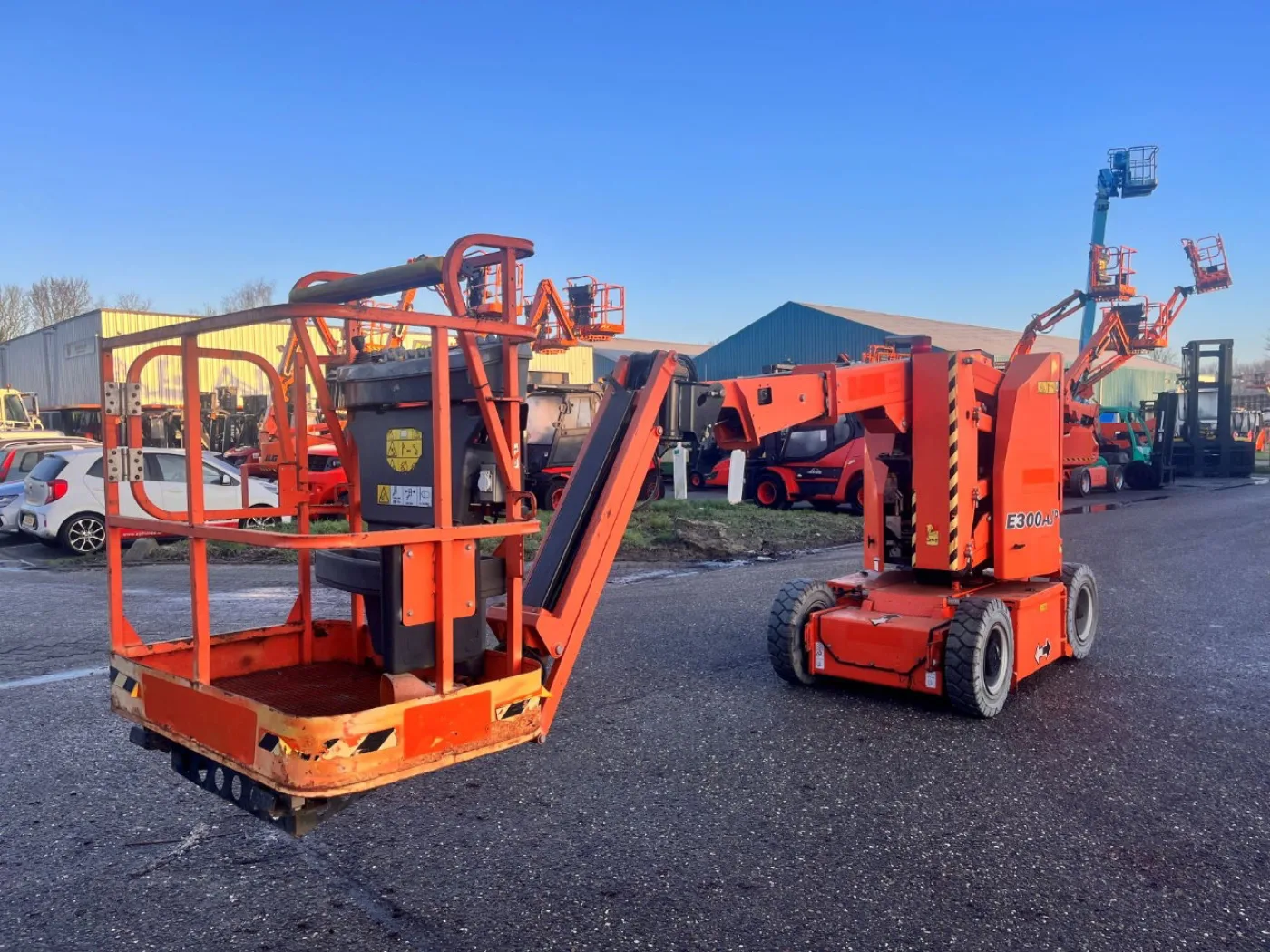 JLG E300AJP - 2
