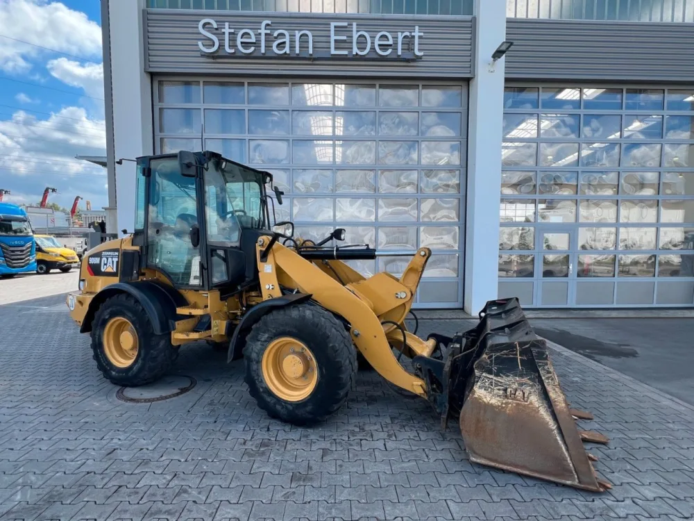 Cat 908M / 2.644h / Gabel / Schaufel