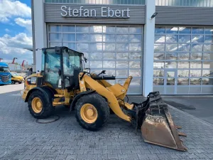 Cat 908M / 2.644h / Gabel / Schaufel